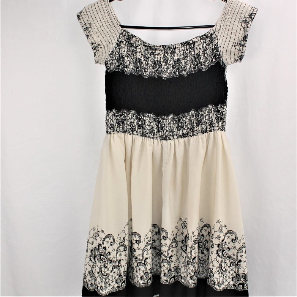 Band of Gypsie Women Dres Size S * - Picture 3 of 3